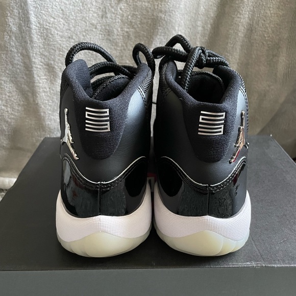 Jordan 11 Jubilees - Picture 2 of 6